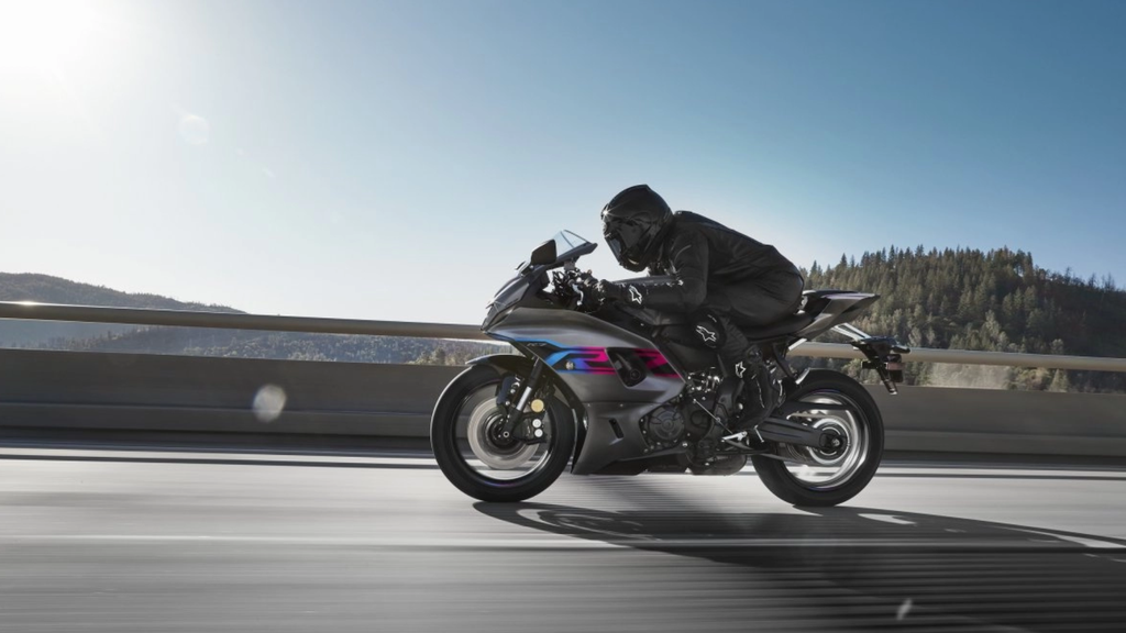 R7 con ABS
